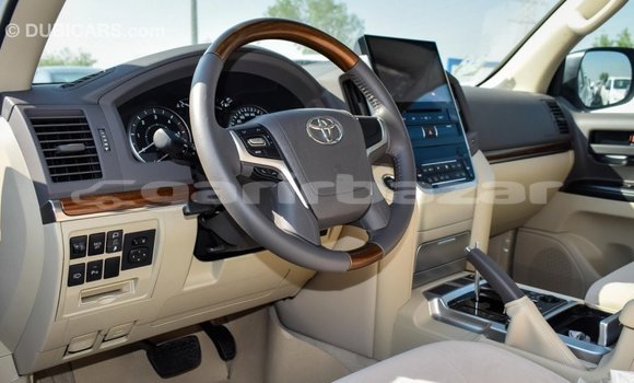 Buy Import 2018 Toyota Land Cruiser in Import - Dubai, Bandarban Buy Import 2018 Toyota Land Cruiser in Import - Dubai, Bandarban