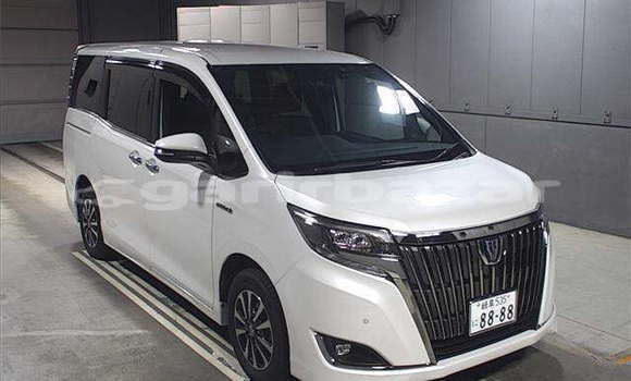 কেনা আমদানি Toyota Esquire White গাড়ী মধ্যে ঢাকা মধ্যে Dhaka কেনা আমদানি Toyota Esquire White গাড়ী মধ্যে ঢাকা মধ্যে Dhaka