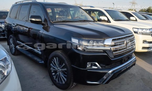 Buy Import 2015 Toyota Land Cruiser in Import - Dubai, Bandarban Buy Import 2015 Toyota Land Cruiser in Import - Dubai, Bandarban