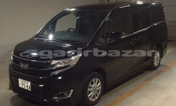 Buy Used 2017 Toyota Noah in Dhaka, Dhaka Buy Used 2017 Toyota Noah in Dhaka, Dhaka