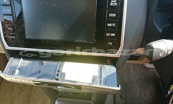 Buy Import 2019 Toyota Land Cruiser Prado in Dhaka, Dhaka Buy Import 2019 Toyota Land Cruiser Prado in Dhaka, Dhaka