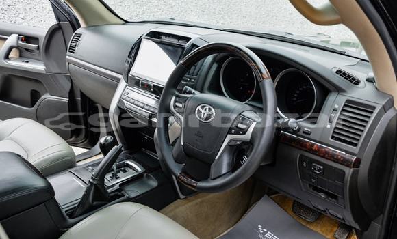 Buy Used Toyota Land Cruiser in Dhaka, Dhaka Buy Used Toyota Land Cruiser in Dhaka, Dhaka