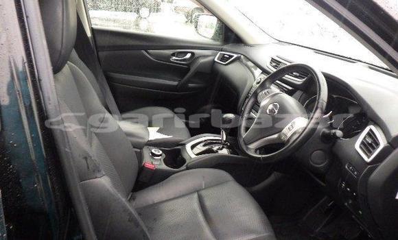 Buy Import 2016 Nissan X-Trail in Dhaka, Dhaka Buy Import 2016 Nissan X-Trail in Dhaka, Dhaka