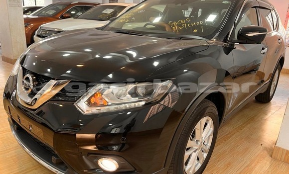Buy Import 2016 Nissan X-Trail in Dhaka, Dhaka Buy Import 2016 Nissan X-Trail in Dhaka, Dhaka