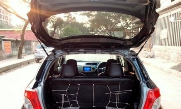 কেনা ব্যবহৃত Toyota Vitz Black গাড়ী মধ্যে ঢাকা মধ্যে Dhaka কেনা ব্যবহৃত Toyota Vitz Black গাড়ী মধ্যে ঢাকা মধ্যে Dhaka