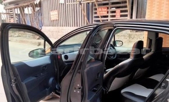 কেনা ব্যবহৃত Toyota Vitz Black গাড়ী মধ্যে ঢাকা মধ্যে Dhaka কেনা ব্যবহৃত Toyota Vitz Black গাড়ী মধ্যে ঢাকা মধ্যে Dhaka