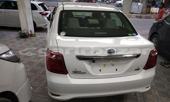 কেনা ব্যবহৃত Toyota Axio White গাড়ী মধ্যে ঢাকা মধ্যে Dhaka কেনা ব্যবহৃত Toyota Axio White গাড়ী মধ্যে ঢাকা মধ্যে Dhaka