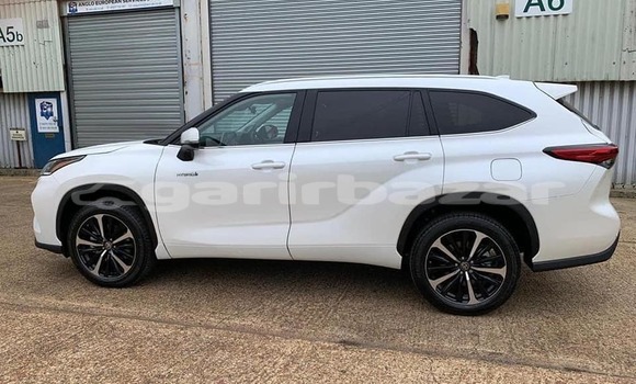 কেনা আমদানি Toyota Highlander White গাড়ী মধ্যে ঢাকা মধ্যে Dhaka কেনা আমদানি Toyota Highlander White গাড়ী মধ্যে ঢাকা মধ্যে Dhaka