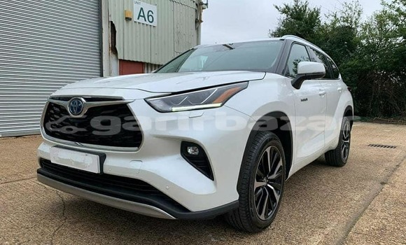 কেনা আমদানি Toyota Highlander White গাড়ী মধ্যে ঢাকা মধ্যে Dhaka কেনা আমদানি Toyota Highlander White গাড়ী মধ্যে ঢাকা মধ্যে Dhaka