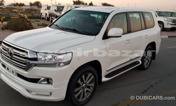 Buy Import 2011 Toyota Land Cruiser in Import - Dubai, Bandarban Buy Import 2011 Toyota Land Cruiser in Import - Dubai, Bandarban