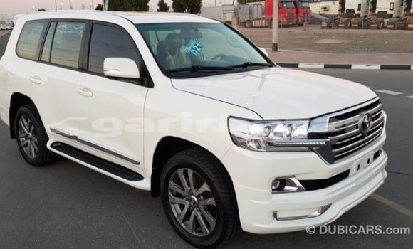 Buy Import 2011 Toyota Land Cruiser in Import - Dubai, Bandarban Buy Import 2011 Toyota Land Cruiser in Import - Dubai, Bandarban