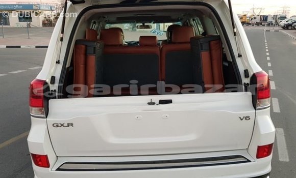 Buy Import 2011 Toyota Land Cruiser in Import - Dubai, Bandarban Buy Import 2011 Toyota Land Cruiser in Import - Dubai, Bandarban