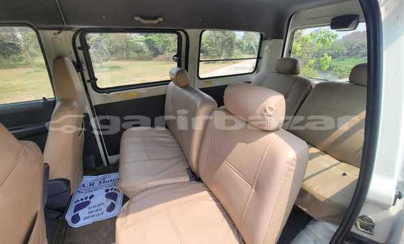 কেনা ব্যবহৃত Toyota Noah White গাড়ী মধ্যে ঢাকা মধ্যে Dhaka কেনা ব্যবহৃত Toyota Noah White গাড়ী মধ্যে ঢাকা মধ্যে Dhaka