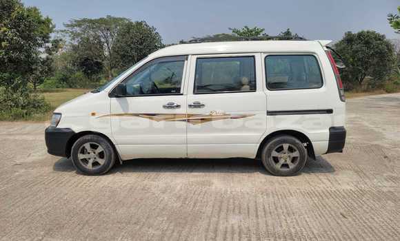 কেনা ব্যবহৃত Toyota Noah White গাড়ী মধ্যে ঢাকা মধ্যে Dhaka কেনা ব্যবহৃত Toyota Noah White গাড়ী মধ্যে ঢাকা মধ্যে Dhaka