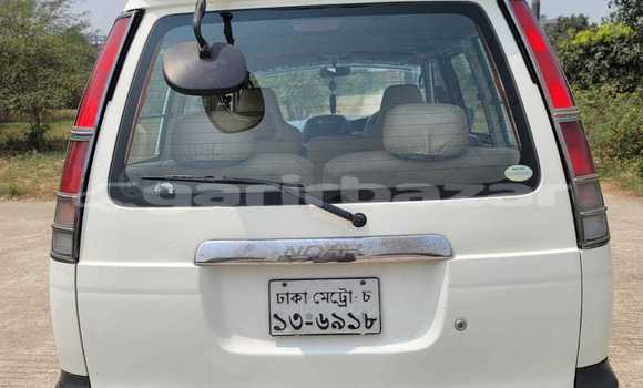 কেনা ব্যবহৃত Toyota Noah White গাড়ী মধ্যে ঢাকা মধ্যে Dhaka কেনা ব্যবহৃত Toyota Noah White গাড়ী মধ্যে ঢাকা মধ্যে Dhaka