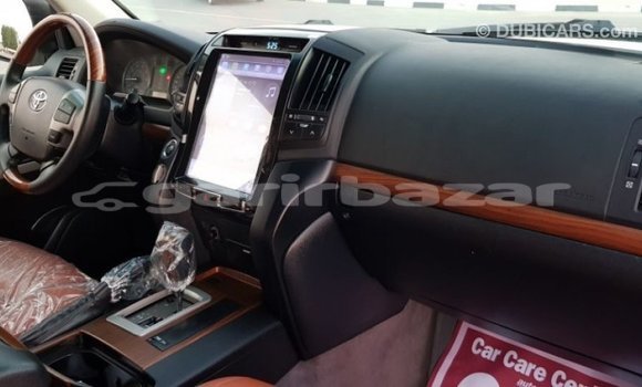 Buy Import 2011 Toyota Land Cruiser in Import - Dubai, Bandarban Buy Import 2011 Toyota Land Cruiser in Import - Dubai, Bandarban