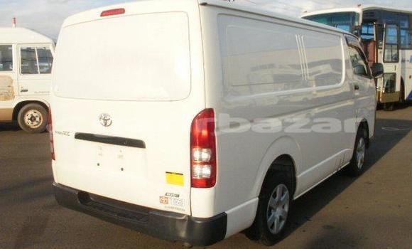 Buy Used 2012 Toyota Hiace in Dhaka, Dhaka Buy Used 2012 Toyota Hiace in Dhaka, Dhaka