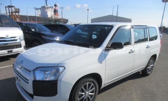 Buy Import 2017 Toyota Succeed in Dhaka, Dhaka Buy Import 2017 Toyota Succeed in Dhaka, Dhaka