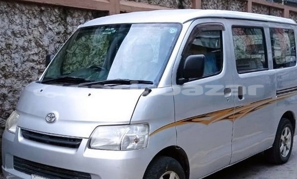 Buy Used 2010 Toyota TownAce in Dhaka, Dhaka Buy Used 2010 Toyota TownAce in Dhaka, Dhaka