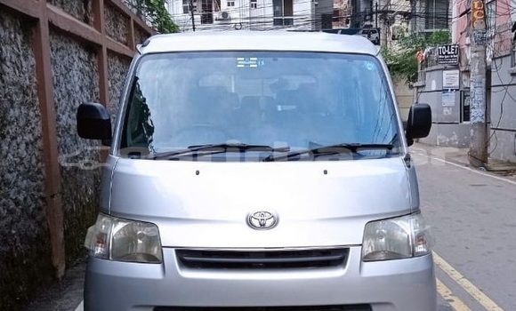 Buy Used 2010 Toyota TownAce in Dhaka, Dhaka Buy Used 2010 Toyota TownAce in Dhaka, Dhaka