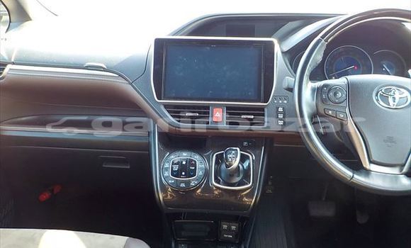 কেনা আমদানি Toyota Esquire Blue গাড়ী মধ্যে ঢাকা মধ্যে Dhaka কেনা আমদানি Toyota Esquire Blue গাড়ী মধ্যে ঢাকা মধ্যে Dhaka