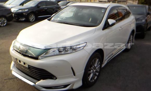 কেনা আমদানি Toyota Harrier White গাড়ী মধ্যে ঢাকা মধ্যে Dhaka কেনা আমদানি Toyota Harrier White গাড়ী মধ্যে ঢাকা মধ্যে Dhaka