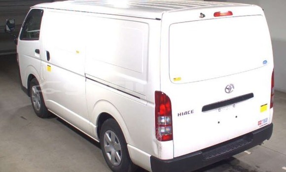 Buy Used 2012 Toyota Hiace in Dhaka, Dhaka Buy Used 2012 Toyota Hiace in Dhaka, Dhaka