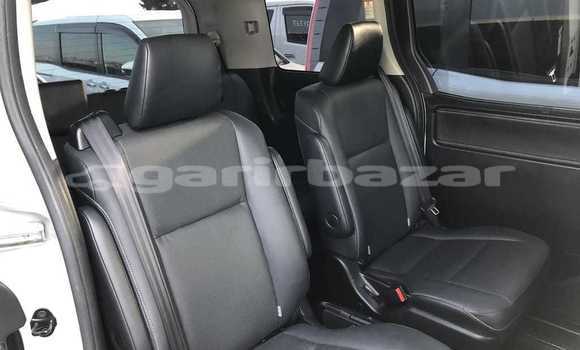 কেনা আমদানি Toyota Esquire White গাড়ী মধ্যে ঢাকা মধ্যে Dhaka কেনা আমদানি Toyota Esquire White গাড়ী মধ্যে ঢাকা মধ্যে Dhaka