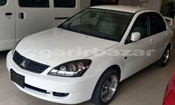 কেনা ব্যবহৃত Mitsubishi Lancer White গাড়ী মধ্যে ঢাকা মধ্যে Dhaka কেনা ব্যবহৃত Mitsubishi Lancer White গাড়ী মধ্যে ঢাকা মধ্যে Dhaka