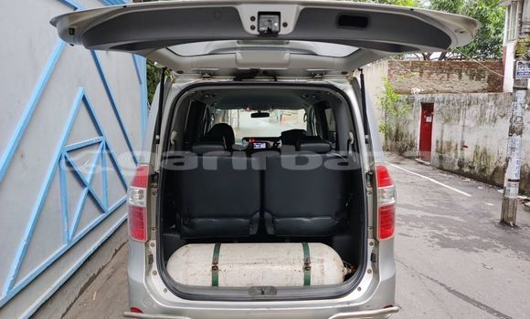 কেনা ব্যবহৃত Toyota Noah Silver গাড়ী মধ্যে ঢাকা মধ্যে Dhaka কেনা ব্যবহৃত Toyota Noah Silver গাড়ী মধ্যে ঢাকা মধ্যে Dhaka
