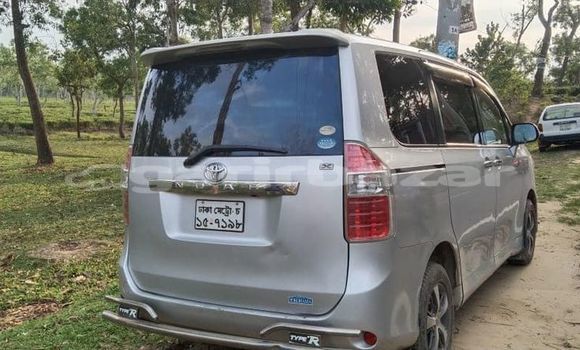 কেনা ব্যবহৃত Toyota Noah Silver গাড়ী মধ্যে ঢাকা মধ্যে Dhaka কেনা ব্যবহৃত Toyota Noah Silver গাড়ী মধ্যে ঢাকা মধ্যে Dhaka