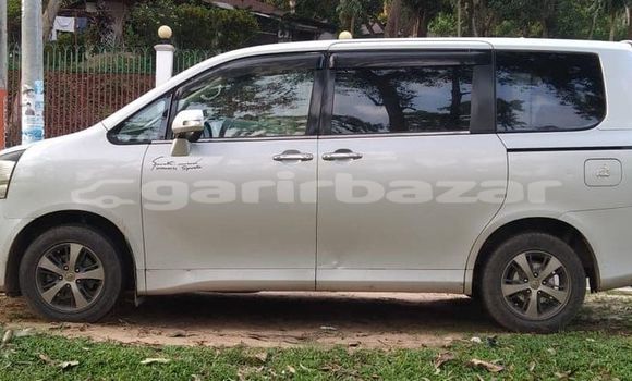 কেনা ব্যবহৃত Toyota Noah Silver গাড়ী মধ্যে ঢাকা মধ্যে Dhaka কেনা ব্যবহৃত Toyota Noah Silver গাড়ী মধ্যে ঢাকা মধ্যে Dhaka