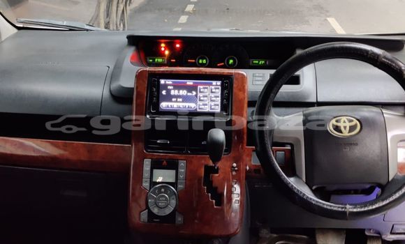 কেনা ব্যবহৃত Toyota Noah Silver গাড়ী মধ্যে ঢাকা মধ্যে Dhaka কেনা ব্যবহৃত Toyota Noah Silver গাড়ী মধ্যে ঢাকা মধ্যে Dhaka