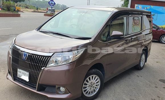 Buy Used 2014 Toyota Esquire in Dhaka, Dhaka Buy Used 2014 Toyota Esquire in Dhaka, Dhaka