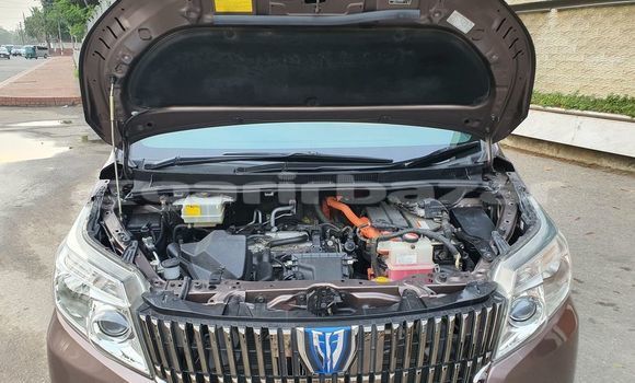 Buy Used 2014 Toyota Esquire in Dhaka, Dhaka Buy Used 2014 Toyota Esquire in Dhaka, Dhaka