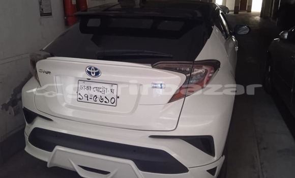 Buy Used 2017 Toyota CH-R in Dhaka, Dhaka Buy Used 2017 Toyota CH-R in Dhaka, Dhaka