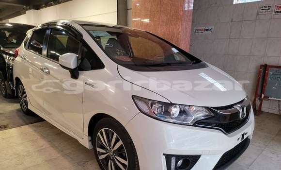 Buy Import 2016 Honda Fit in Dhaka, Dhaka Buy Import 2016 Honda Fit in Dhaka, Dhaka
