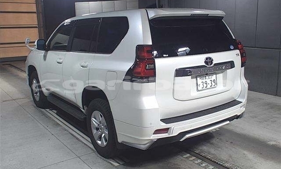 Buy Import 2019 Toyota Land Cruiser Prado in Dhaka, Dhaka Buy Import 2019 Toyota Land Cruiser Prado in Dhaka, Dhaka
