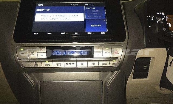 Buy Import 2019 Toyota Land Cruiser Prado in Dhaka, Dhaka Buy Import 2019 Toyota Land Cruiser Prado in Dhaka, Dhaka