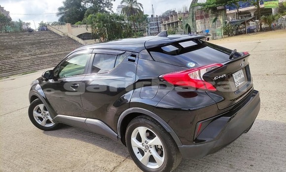 কেনা ব্যবহৃত Toyota CH-R Black গাড়ী মধ্যে চট্টগ্রাম মধ্যে Chittagong কেনা ব্যবহৃত Toyota CH-R Black গাড়ী মধ্যে চট্টগ্রাম মধ্যে Chittagong