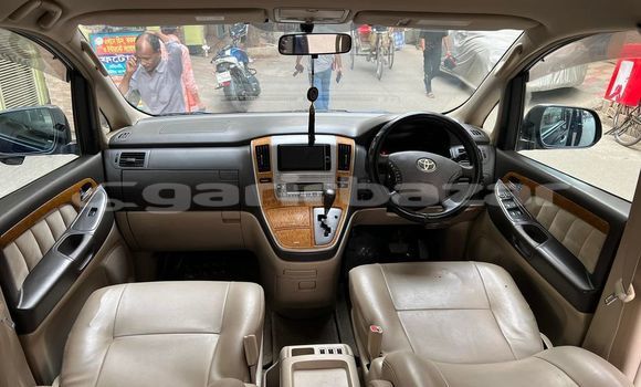 Buy Used 2006 Toyota Alphard in Dhaka, Dhaka Buy Used 2006 Toyota Alphard in Dhaka, Dhaka