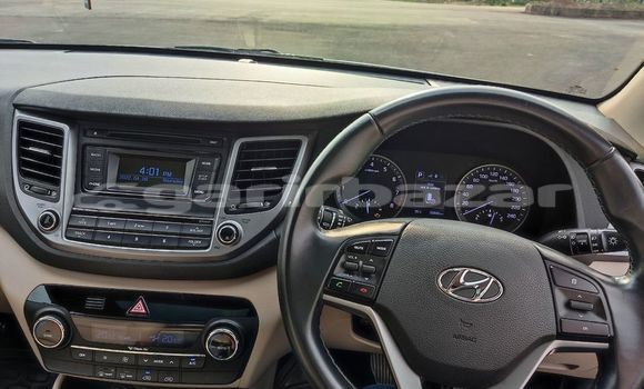 Buy Used 2016 Hyundai Tucson in Dhaka, Dhaka Buy Used 2016 Hyundai Tucson in Dhaka, Dhaka