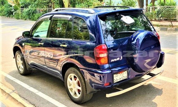 Buy Used 2003 Toyota Rav 4 in Dhaka, Dhaka Buy Used 2003 Toyota Rav 4 in Dhaka, Dhaka