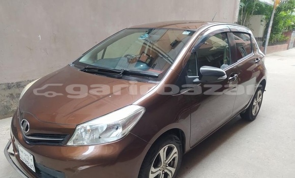 Buy Used 2011 Toyota Vitz in Dhaka, Dhaka Buy Used 2011 Toyota Vitz in Dhaka, Dhaka