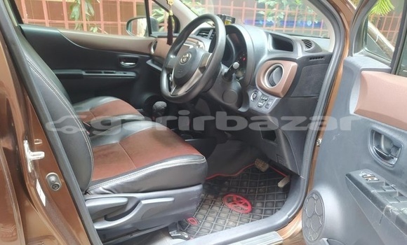Buy Used 2011 Toyota Vitz in Dhaka, Dhaka Buy Used 2011 Toyota Vitz in Dhaka, Dhaka