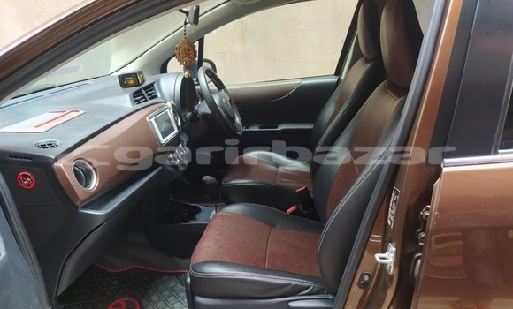 Buy Used 2011 Toyota Vitz in Dhaka, Dhaka Buy Used 2011 Toyota Vitz in Dhaka, Dhaka