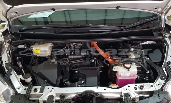 Buy Used 2016 Toyota Noah in Dhaka, Dhaka Buy Used 2016 Toyota Noah in Dhaka, Dhaka