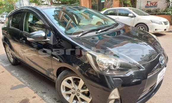 Buy Used 2013 Toyota Aqua in Dhaka, Dhaka Buy Used 2013 Toyota Aqua in Dhaka, Dhaka