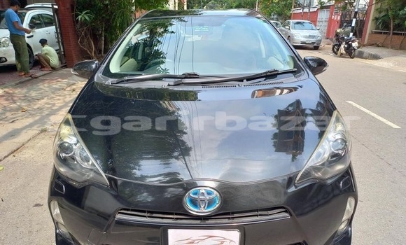 Buy Used 2013 Toyota Aqua in Dhaka, Dhaka Buy Used 2013 Toyota Aqua in Dhaka, Dhaka