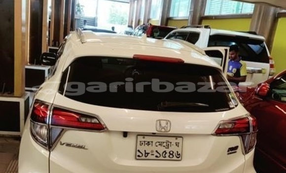 Buy Used 2016 Honda Vezel in Dhaka, Dhaka Buy Used 2016 Honda Vezel in Dhaka, Dhaka